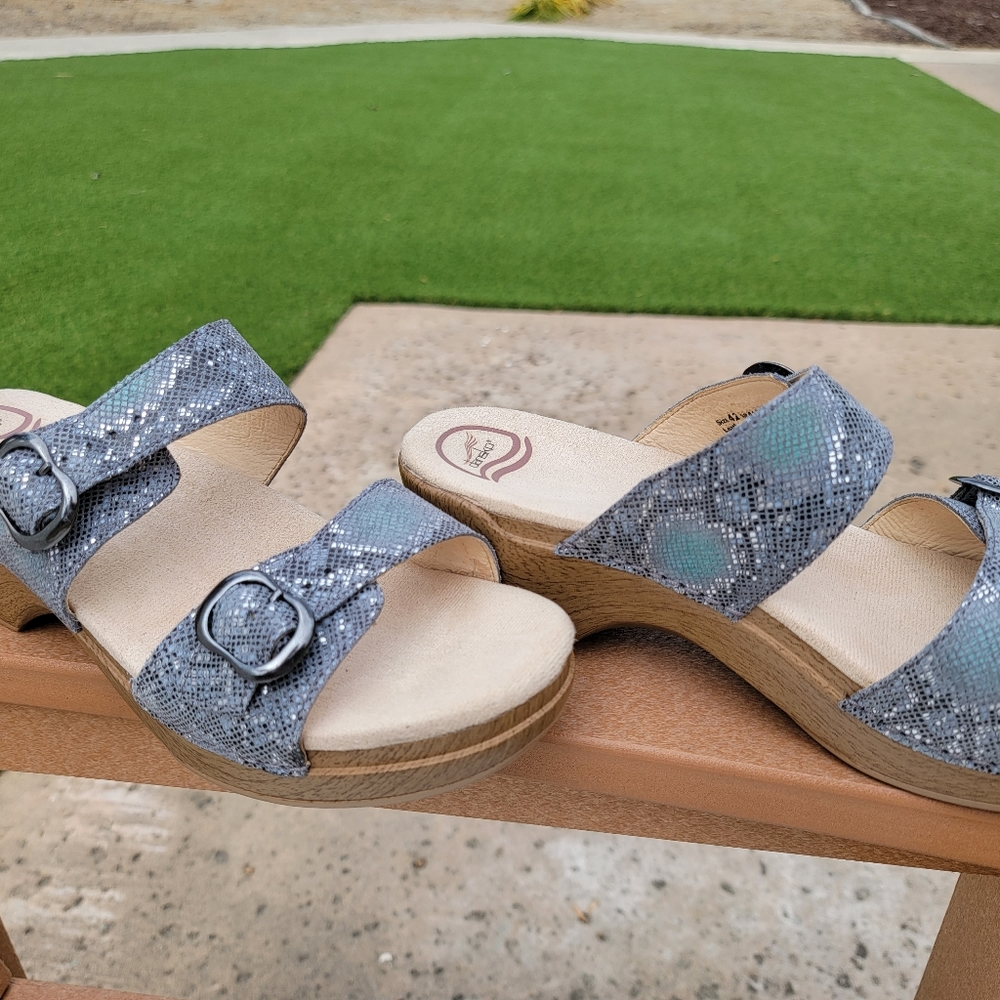 Dansko Sophie 42 Graphite Snake